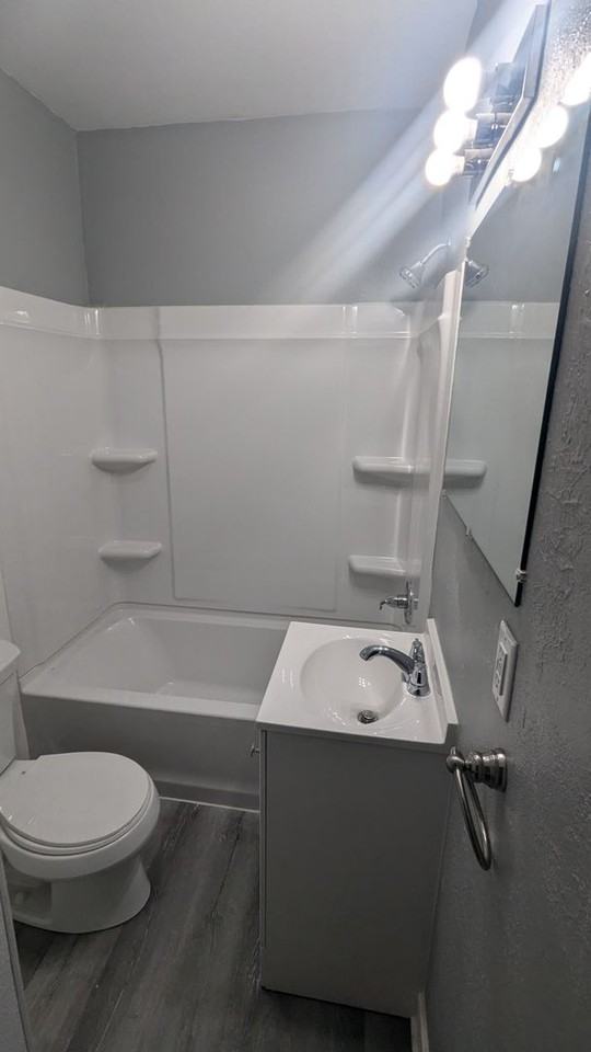 647 Boston Ave - Photo 7 of 10