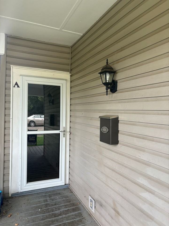 2410 Hanover Ave - Photo 3 of 22