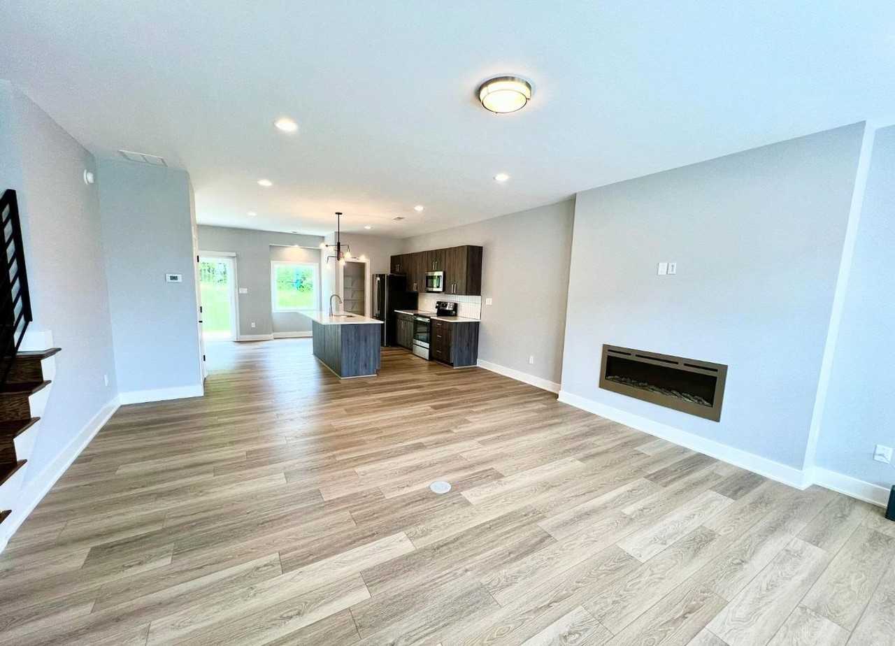 420 Breezewood Dr #224 - Photo 2 of 16