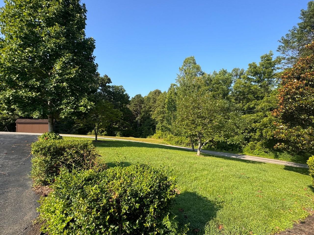 325 Wildwood Ave - Photo 3 of 25