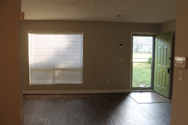 7095 Birling Dr - Photo 2 of 13