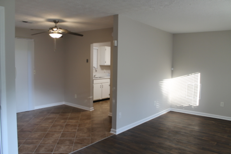 7095 Birling Dr - Photo 3 of 13