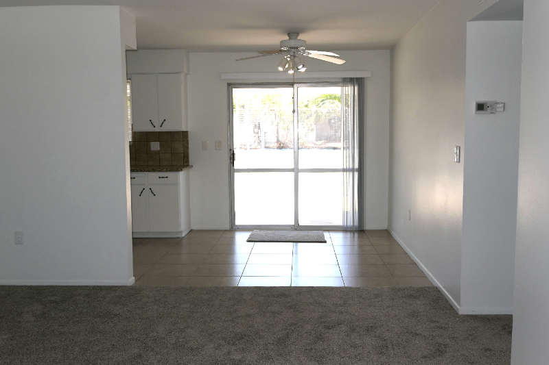 28621 Murrieta Rd - Photo 2 of 11