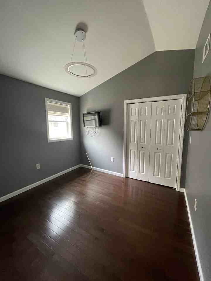 240 Pershing Ave #NA - Photo 2 of 16