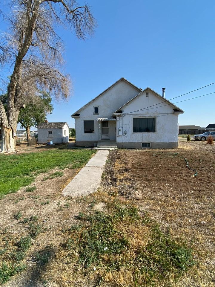 185 E 200 N #NA - Photo 2 of 19