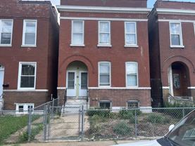 3230 Pennsylvania Ave #2F - Photo 1 of 1