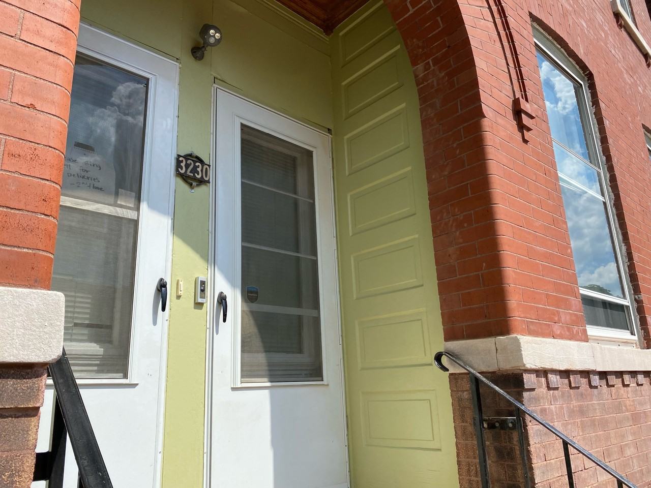 3230 Pennsylvania Ave #2F - Photo 2 of 16