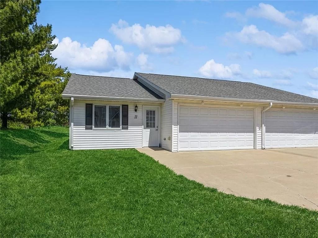 11 Ne Sunrise Dr - Photo 2 of 13
