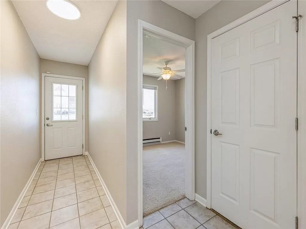 11 Ne Sunrise Dr - Photo 3 of 13