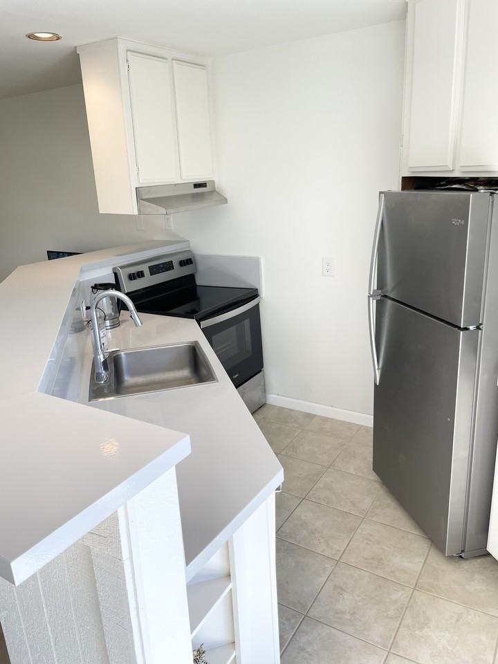 5300 E Waverly Dr - Photo 3 of 16