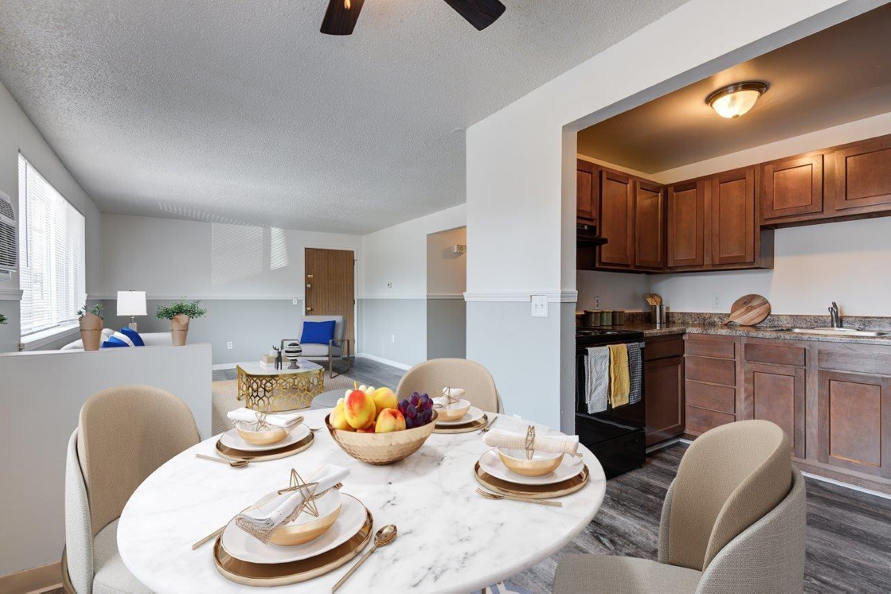 Dixon Manor Apartment Homes - Photo 5 of 14