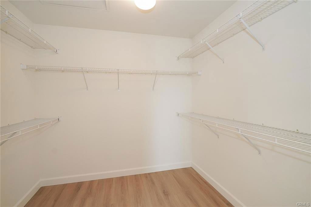 25 Clermont - Photo 3 of 8