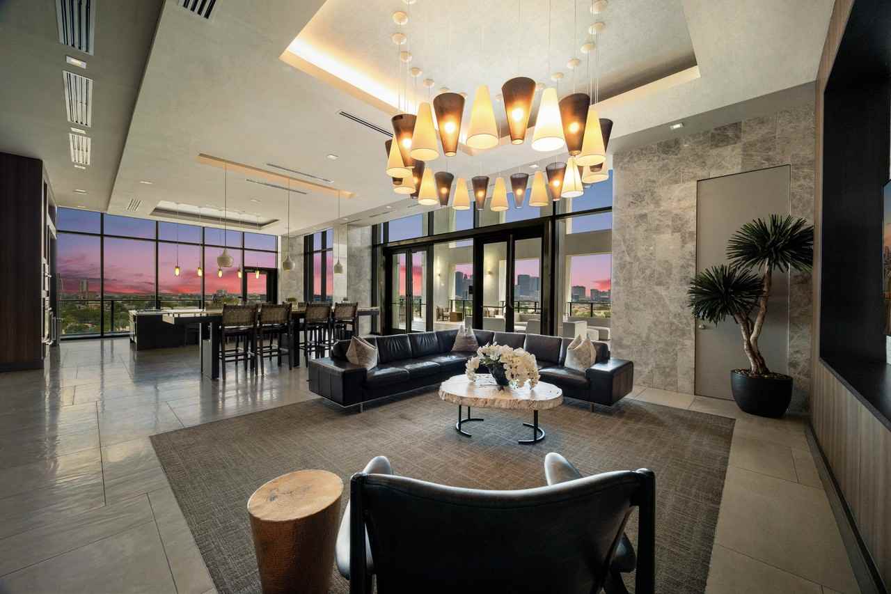 Hanover Montrose - Photo 7 of 50