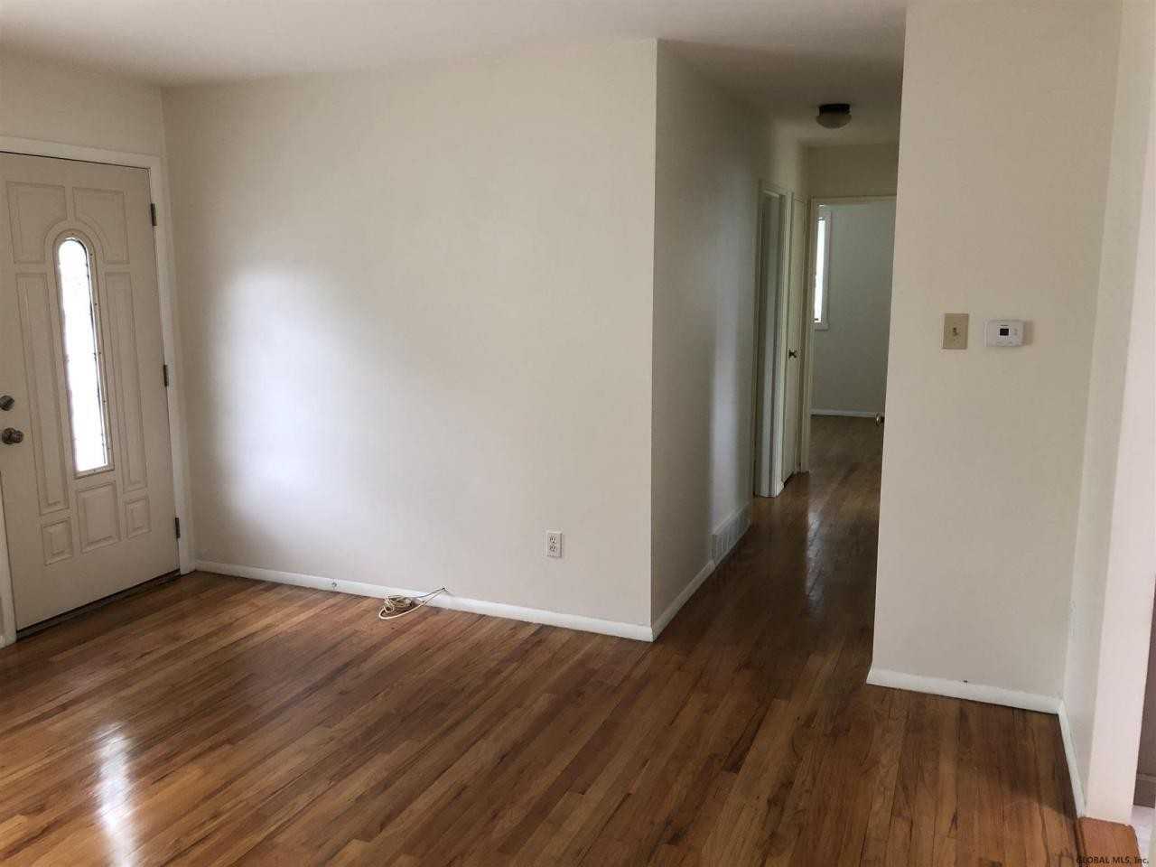 22 Wedgewood Dr - Photo 3 of 27