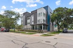 500 on 1st - Photo 1 of 1