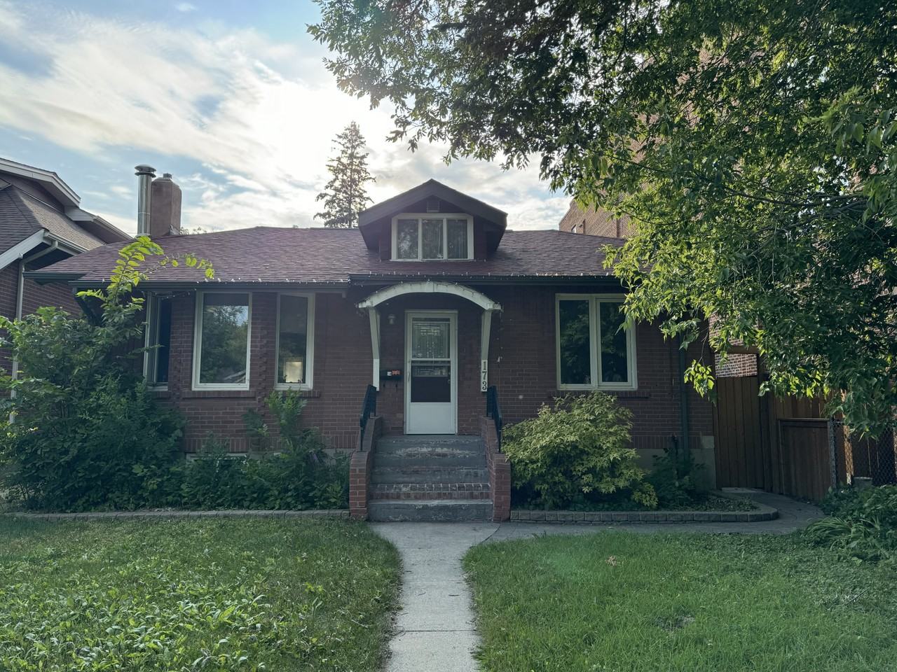 173 Ash - Photo 2 of 9