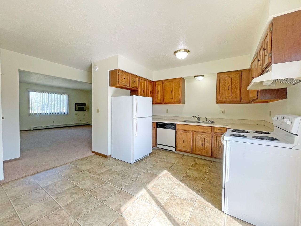 2805 7th Street SW - Photo 3 of 14