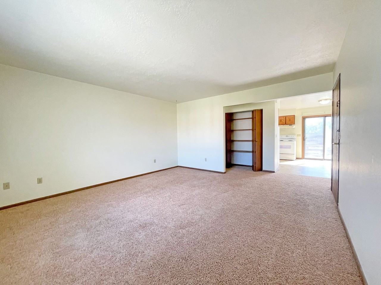 2805 7th Street SW - Photo 5 of 14