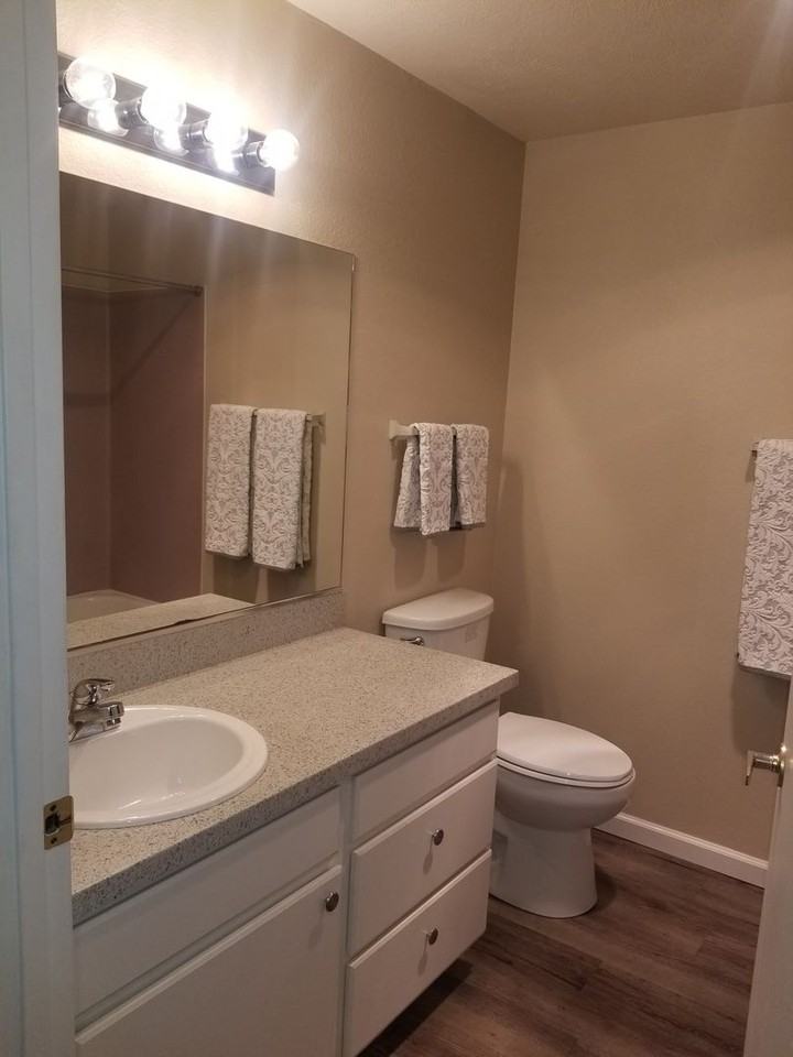 Cherry Apartments - Photo 5 of 13