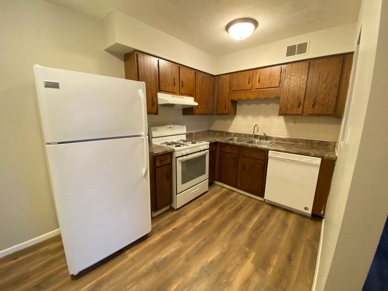 2002-2004 Rainbow - Photo 4 of 16