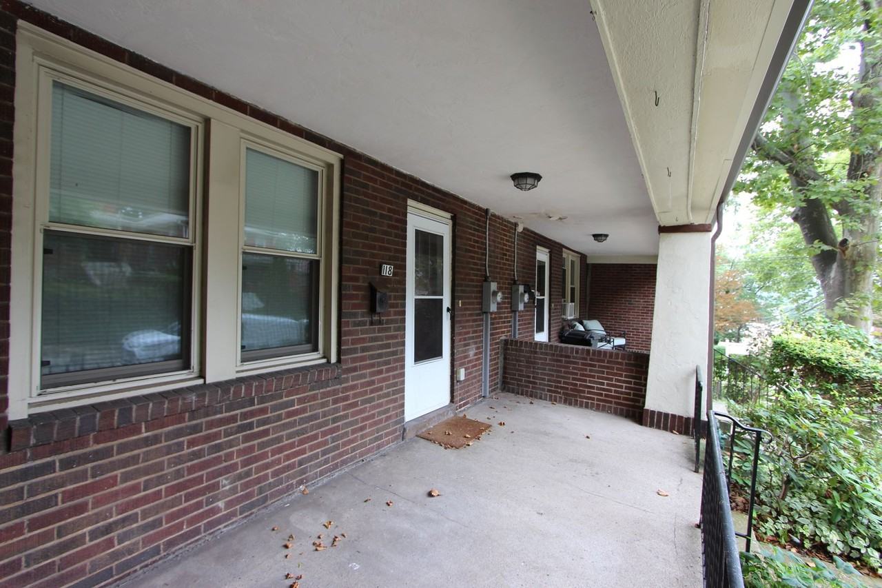 118 Lloyd Ave - Photo 2 of 16