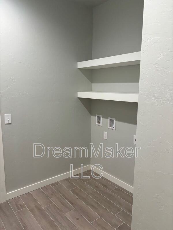 5225 Red Maple Ave - Photo 6 of 16