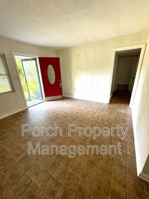 500 Frisco Rd - Photo 3 of 26