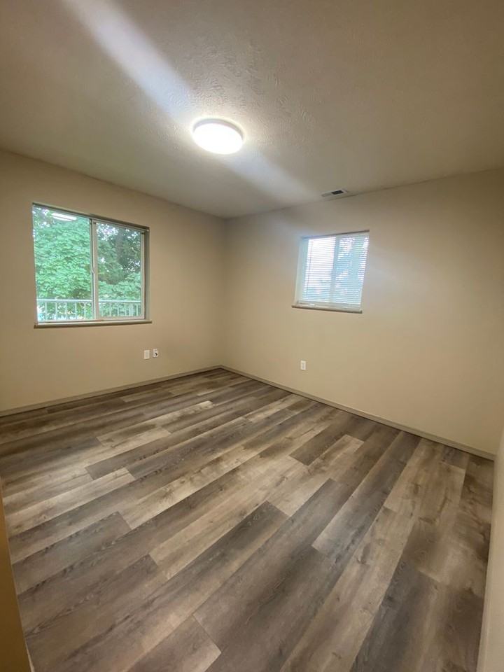 1303 2nd St - Photo 5 of 22