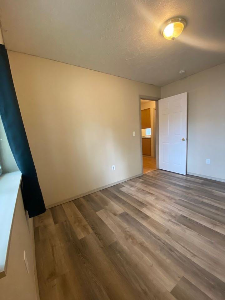 1303 2nd St - Photo 7 of 22