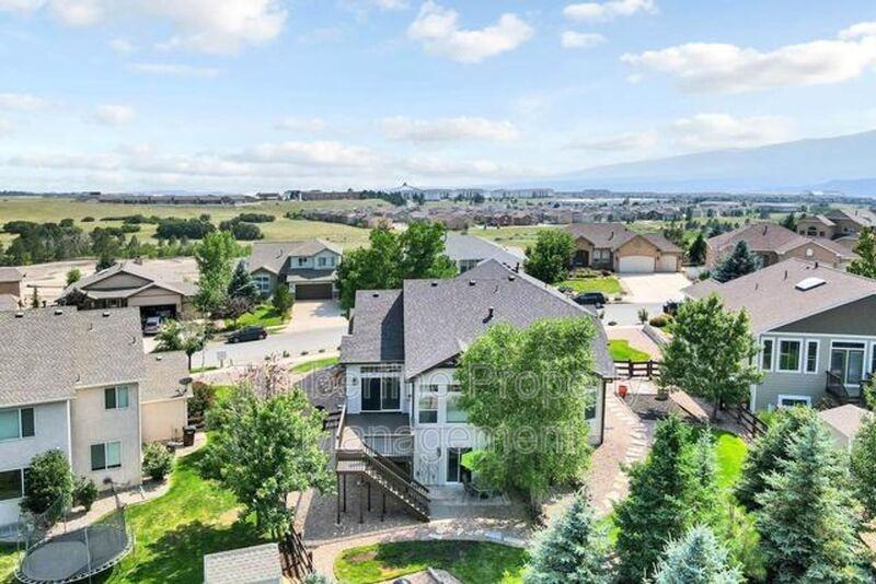 2030 Silver Creek Dr - Photo 2 of 48