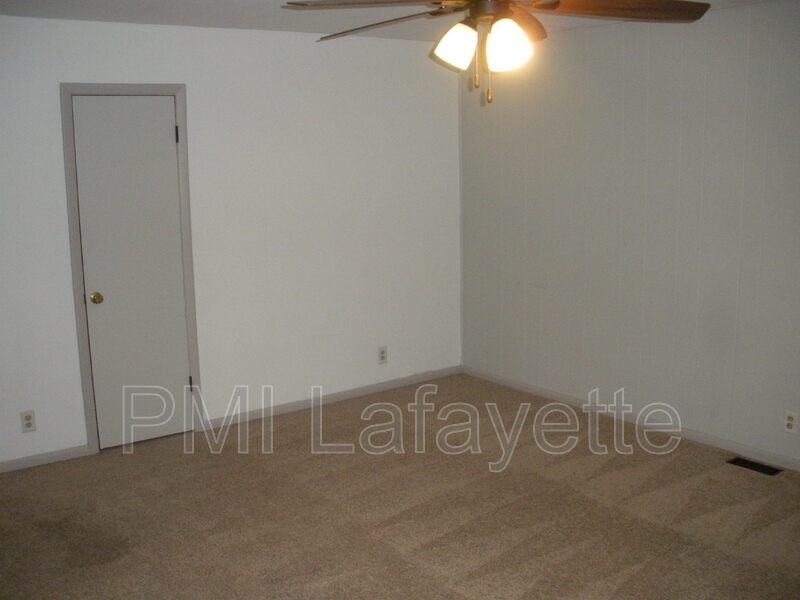 1507 Center St - Photo 3 of 15