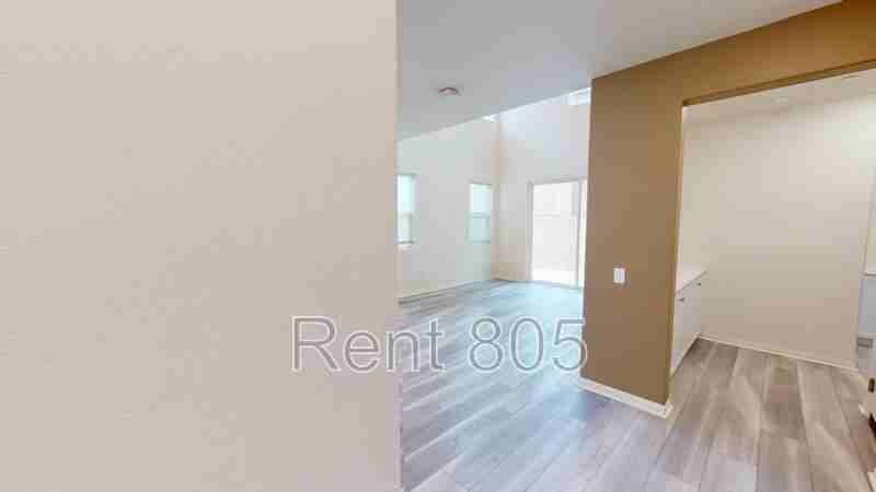 512 Limoneira Ln - Photo 2 of 31