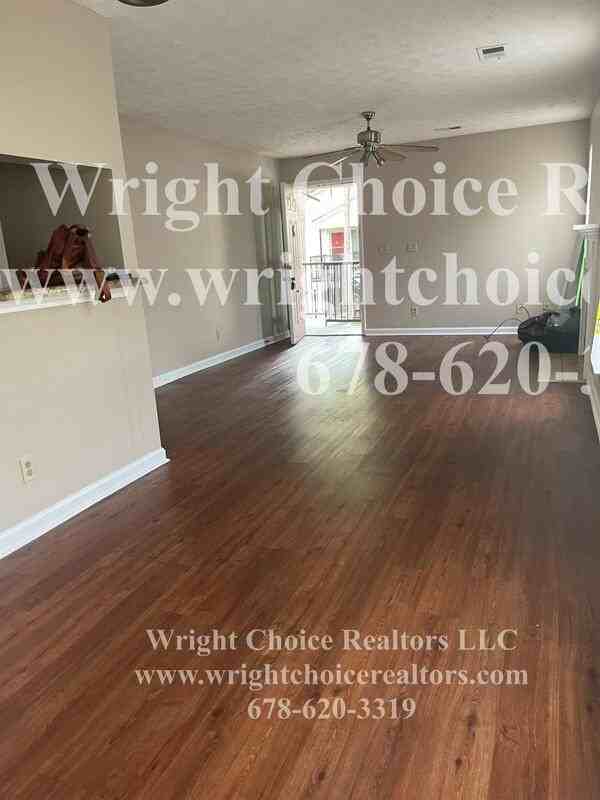 661 Windchase Ln - Photo 3 of 10