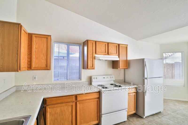 8520 W Palm Ln #1102 - Photo 5 of 21