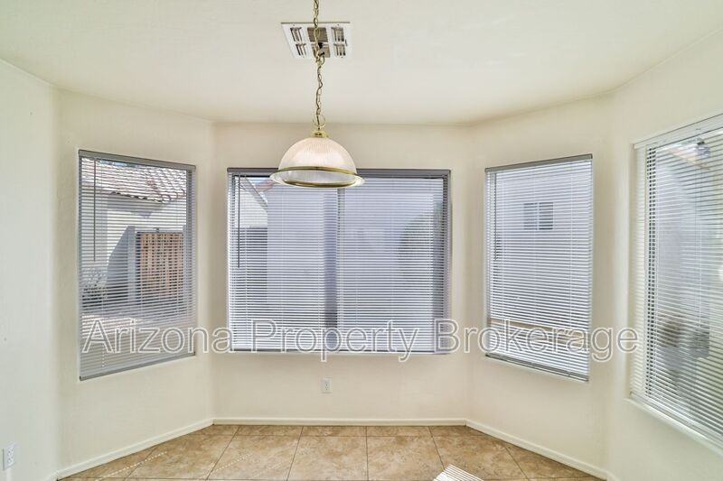 8520 W Palm Ln #1102 - Photo 7 of 21
