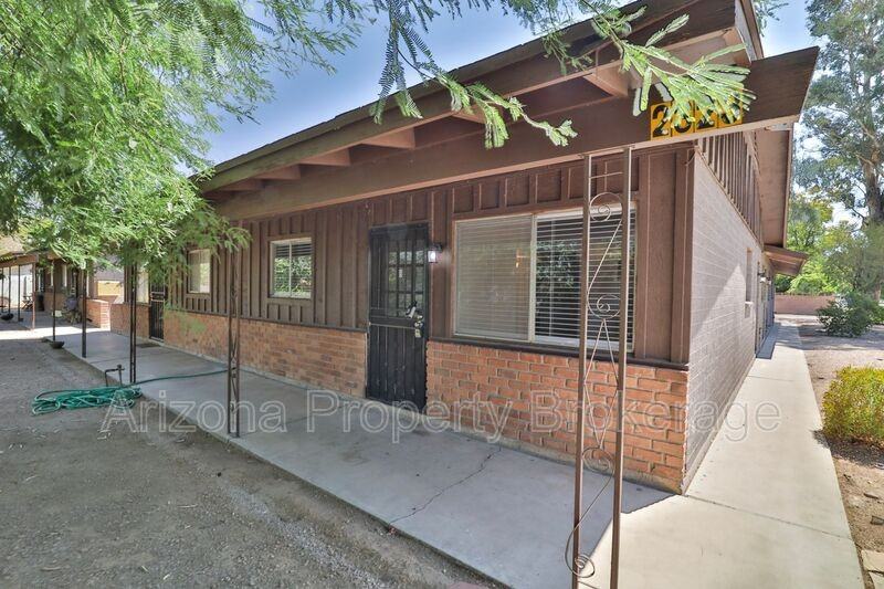 2323 S College Ave #6 - Photo 5 of 34