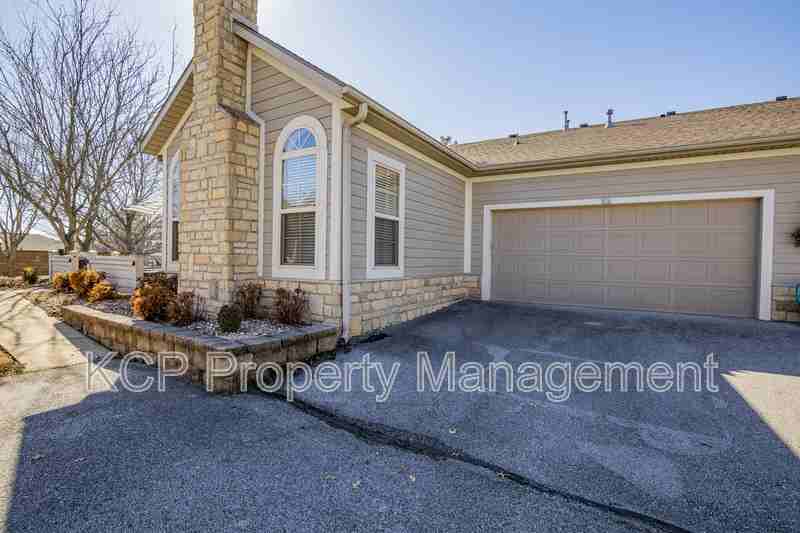 2100 W New Hope Rd #1302 - Photo 3 of 16