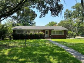 201 Kensington Dr - Photo 1 of 1