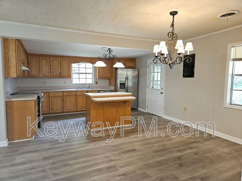 119 2nd Ave - Photo 7 of 30