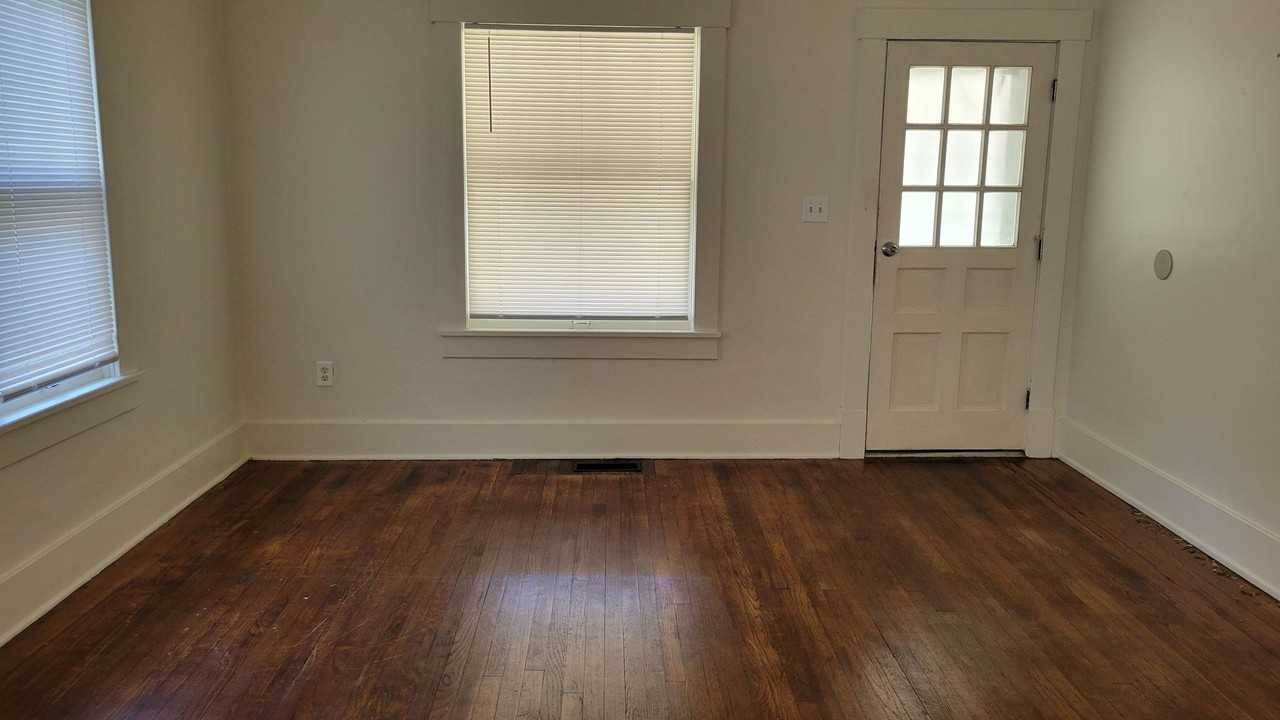 201 W Madison St - Photo 2 of 14