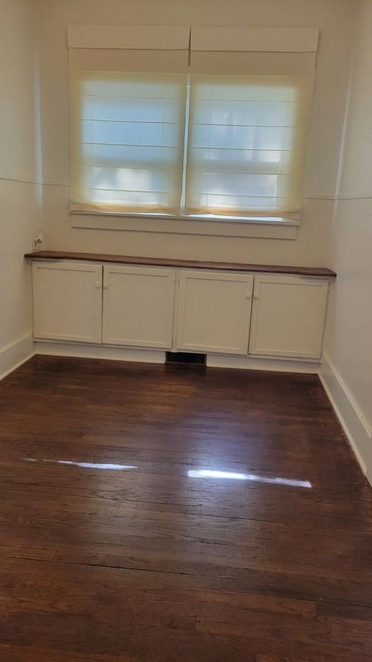 201 W Madison St - Photo 4 of 14