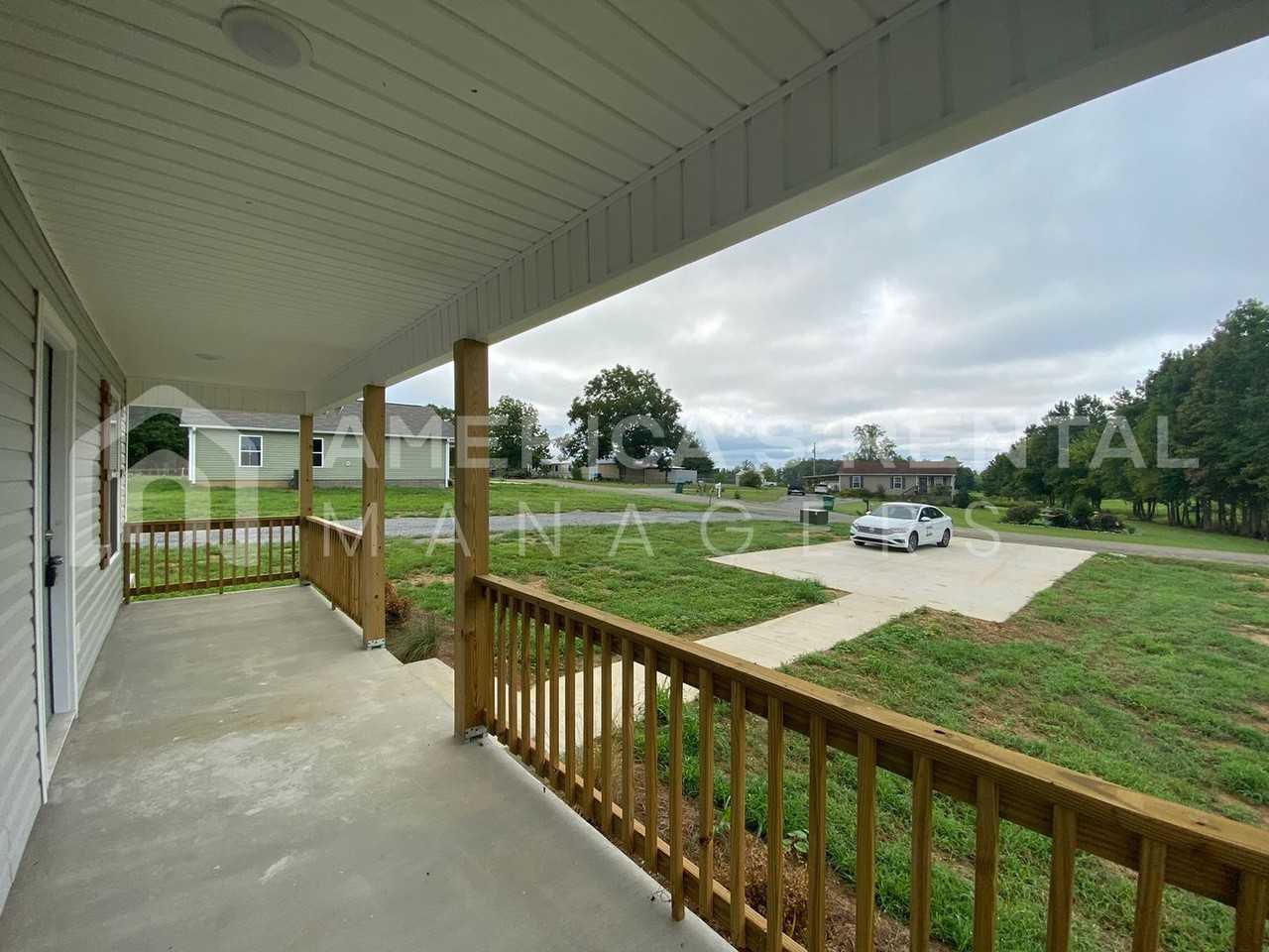 445 County Road 349 - Photo 4 of 36