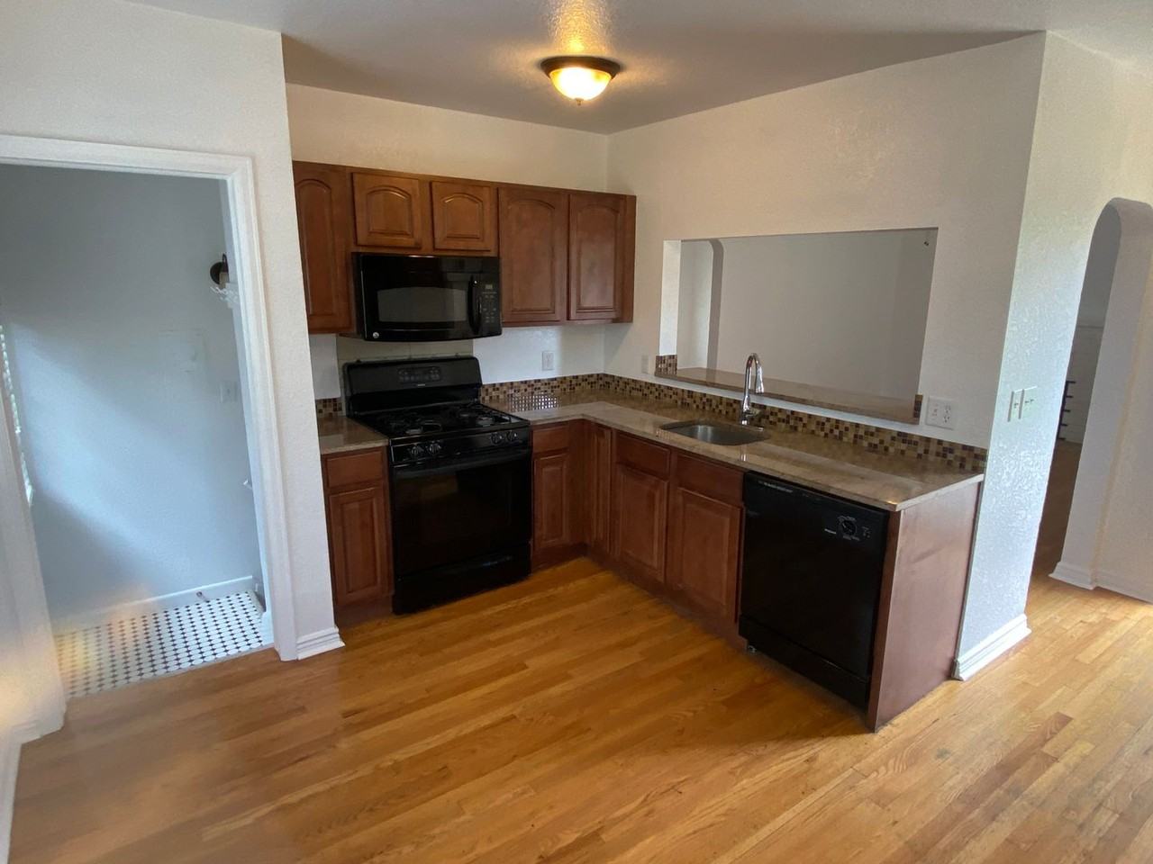 1400 N Jersey St #A - Photo 6 of 11