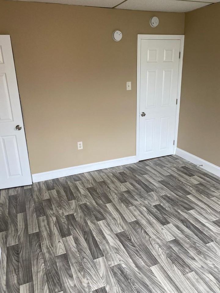 1607 Hakesley Pl - Photo 4 of 13