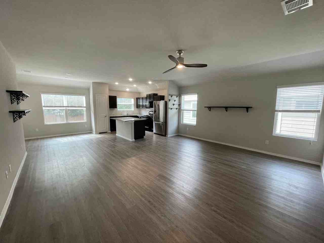 3918 Stanley Park - Photo 3 of 22