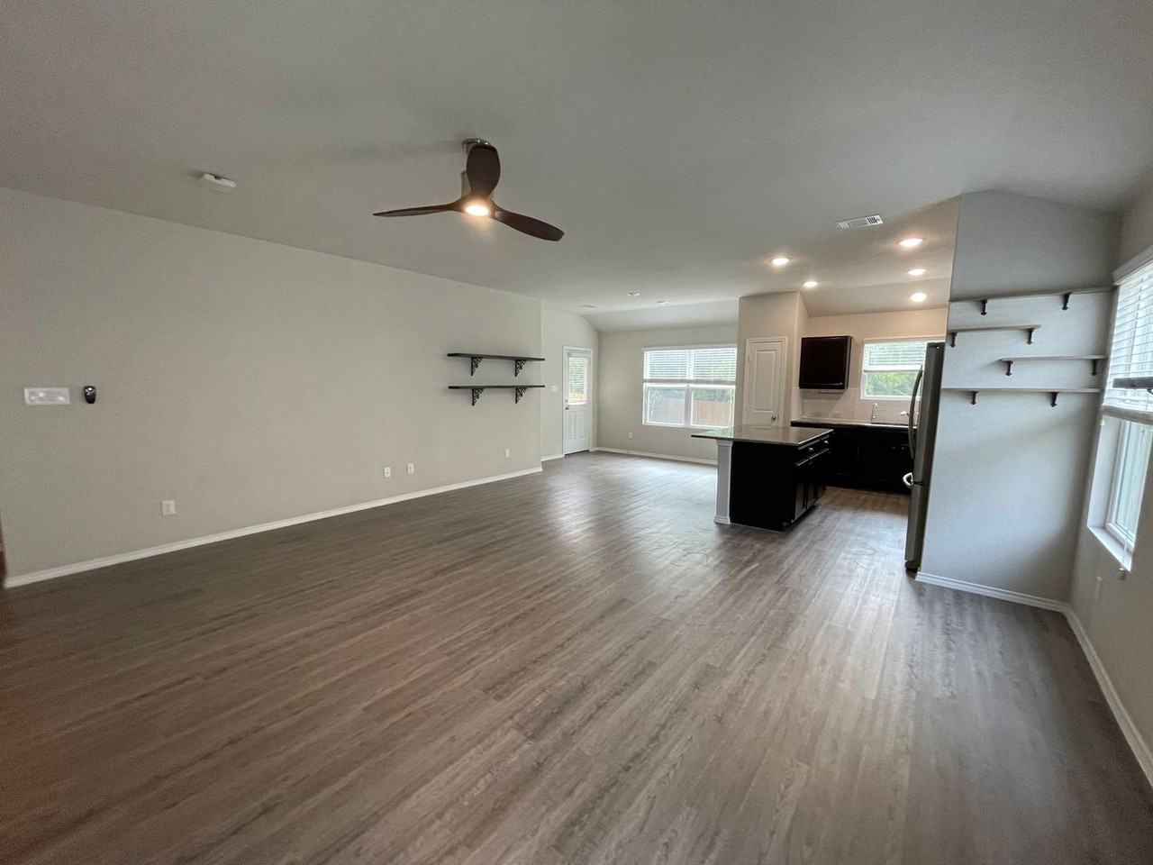 3918 Stanley Park - Photo 4 of 22