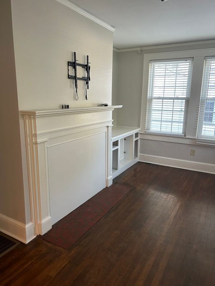 106 Long Hill St - Photo 5 of 16