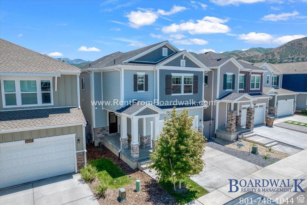 13877 S Rockwell View Ln - Photo 2 of 33