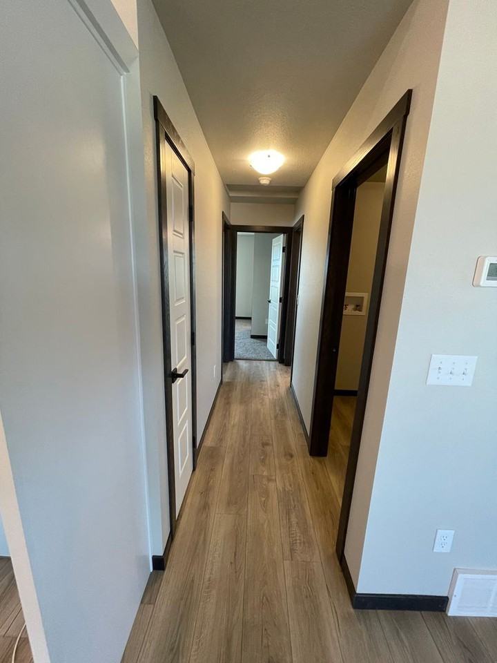 1127 Cobalt Dr - Photo 5 of 18