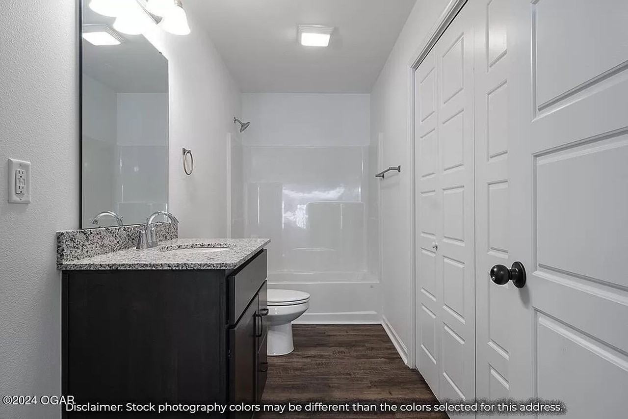 608 S Cowgill St - Photo 7 of 8